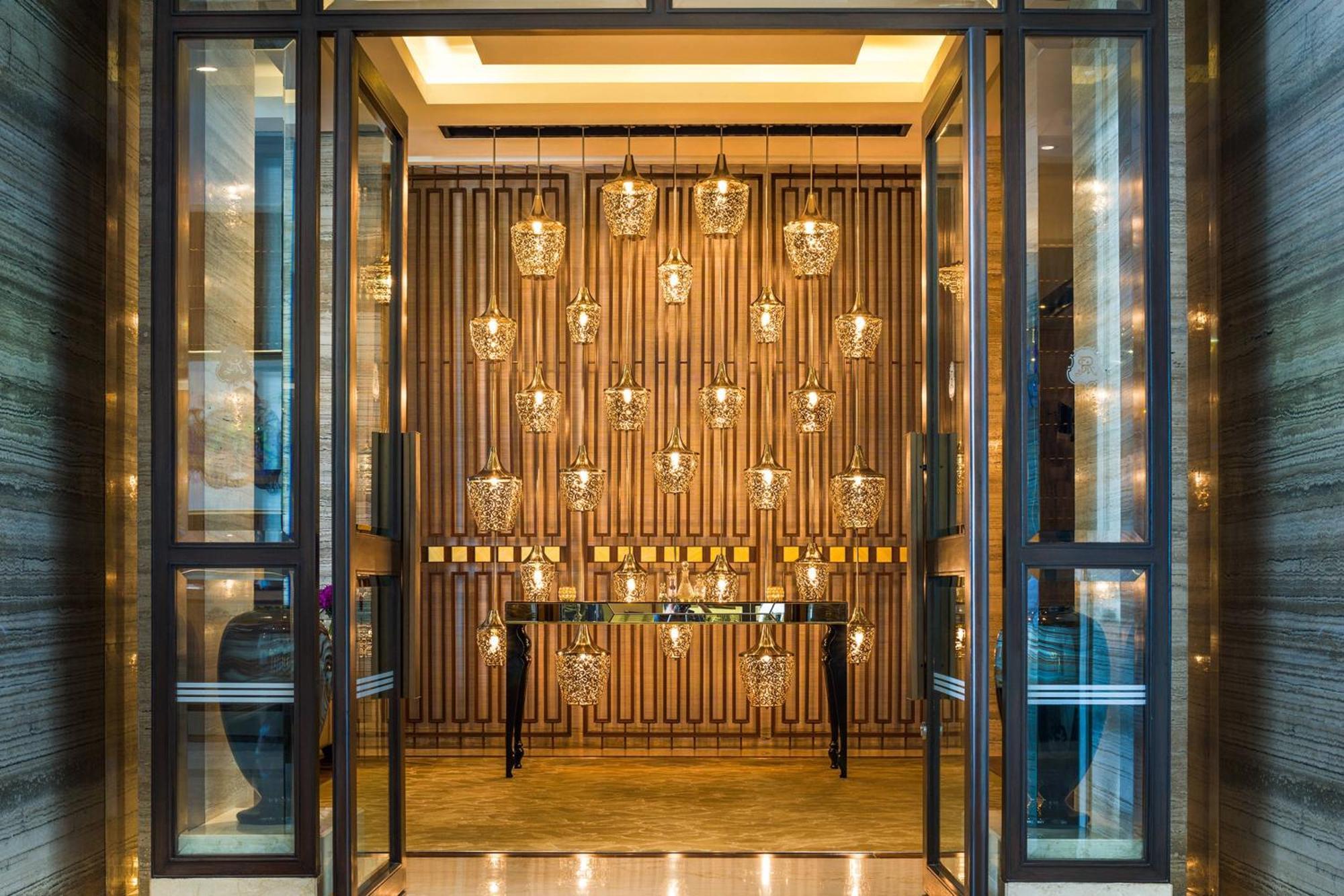 Hotel The St. Regis Mumbai Exterior foto Entrance to the hotel